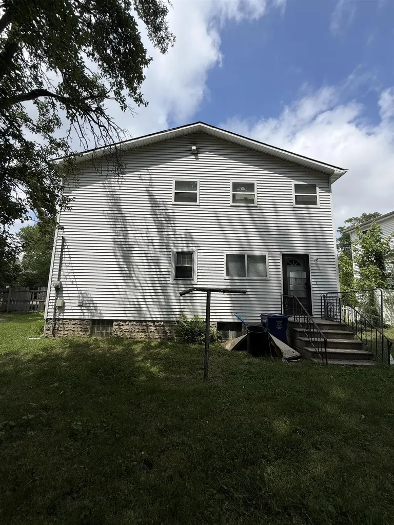426 Dell Avenue Flint City MI 48507