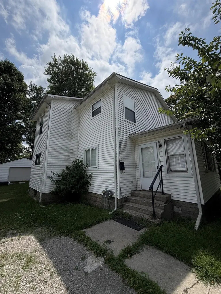 426 Dell Avenue Flint City MI 48507