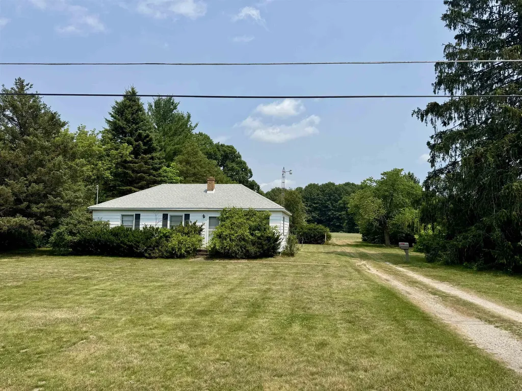 9260 N Elms Road Vienna Charter Township MI 48420