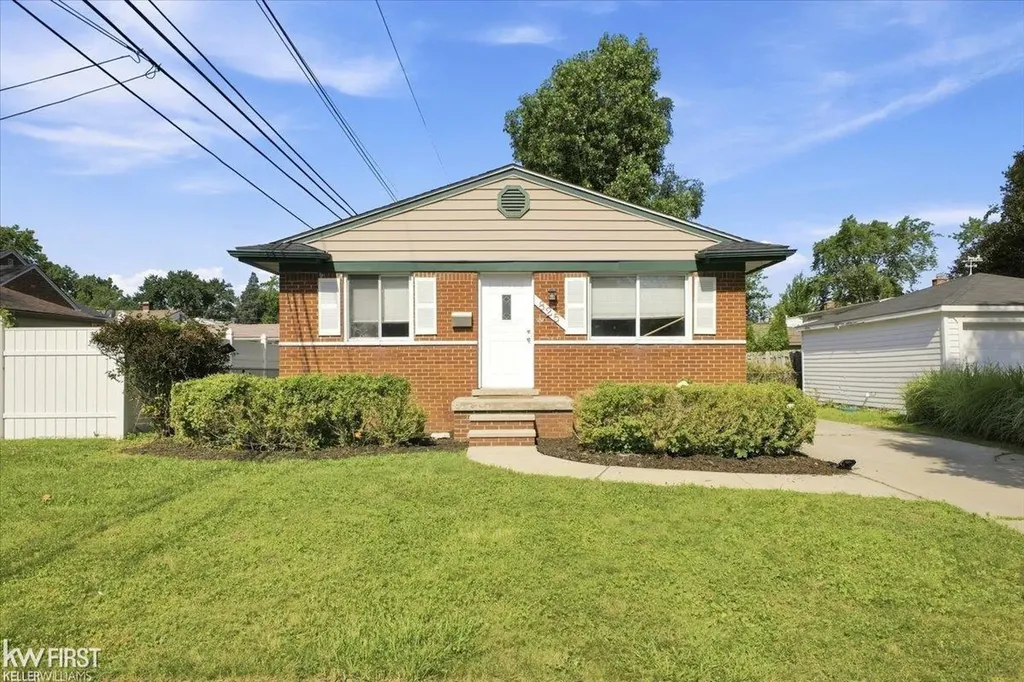 825 Wilson Avenue Clawson City MI 48017