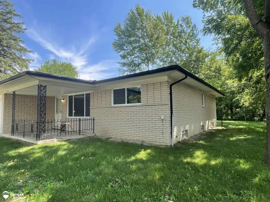37852 Lola Drive Sterling Heights City MI 48312