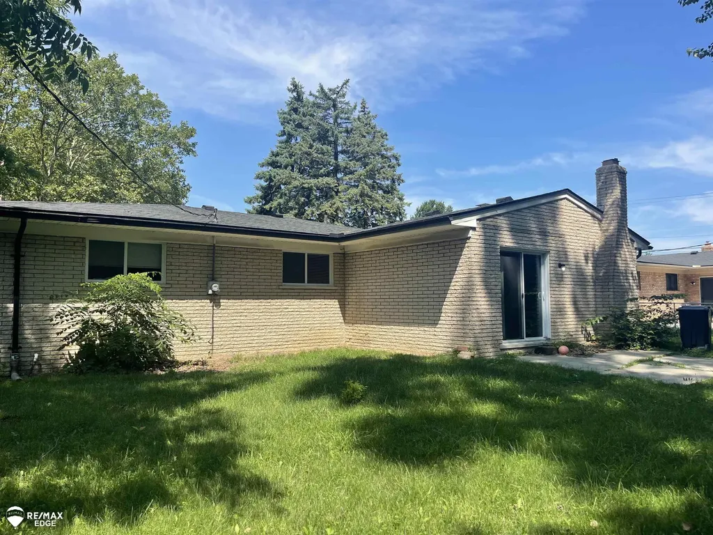 37852 Lola Drive Sterling Heights City MI 48312