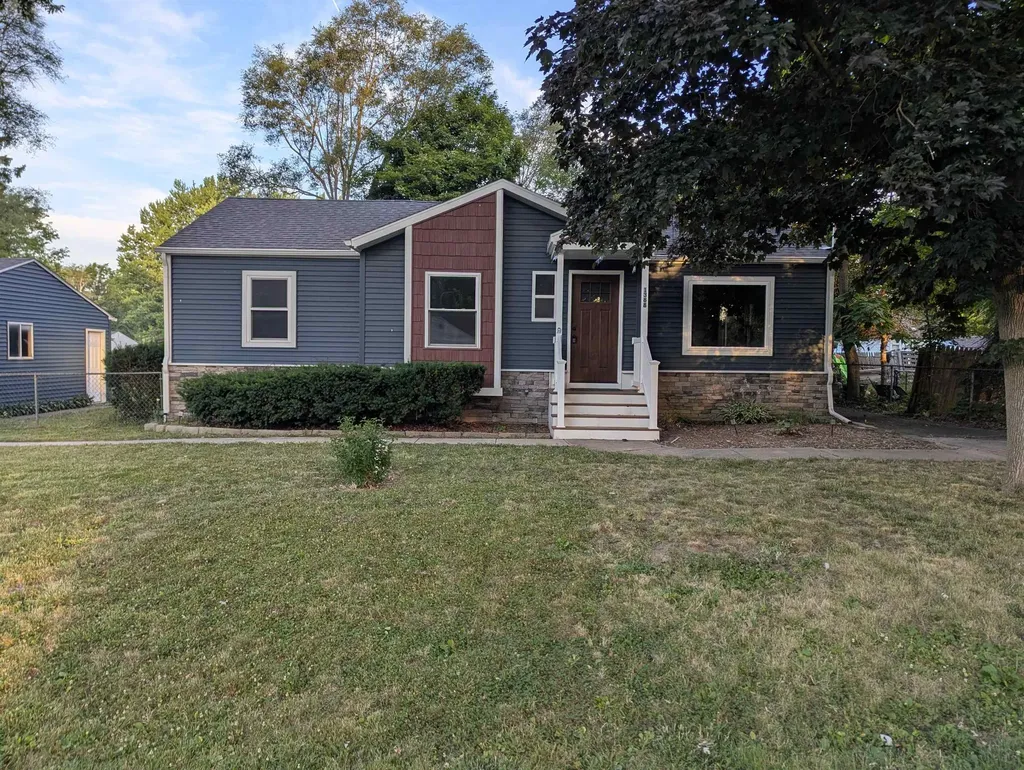 1388 Merle Avenue Burton City MI 48509