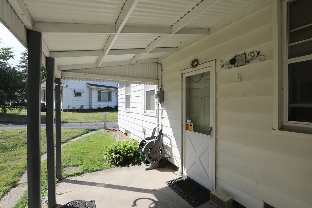 502 Dougherty Place Flint City MI 48504