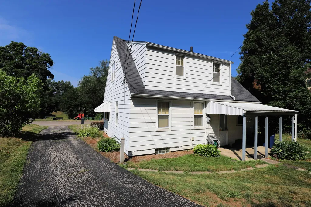 502 Dougherty Place Flint City MI 48504