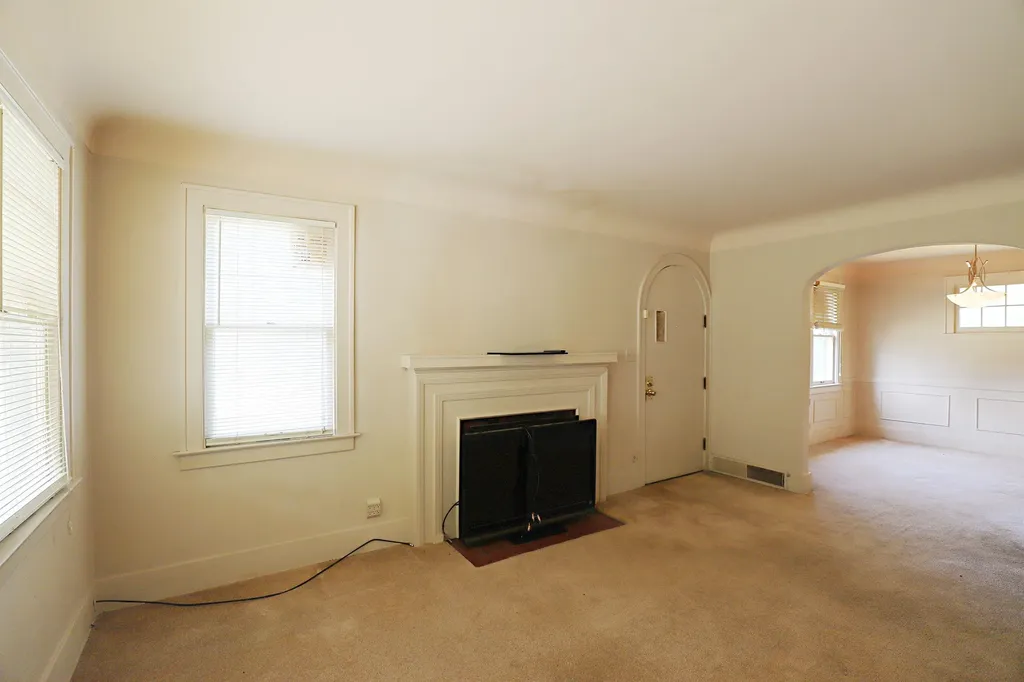 502 Dougherty Place Flint City MI 48504