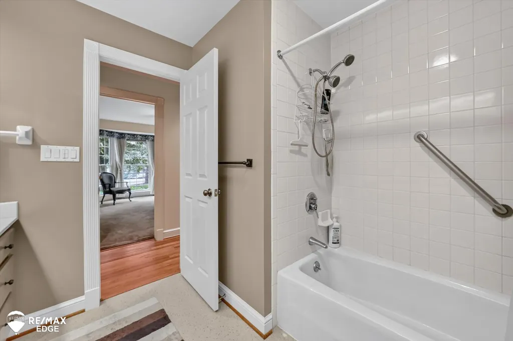 7190 E Maple Avenue Atlas Township MI 48439
