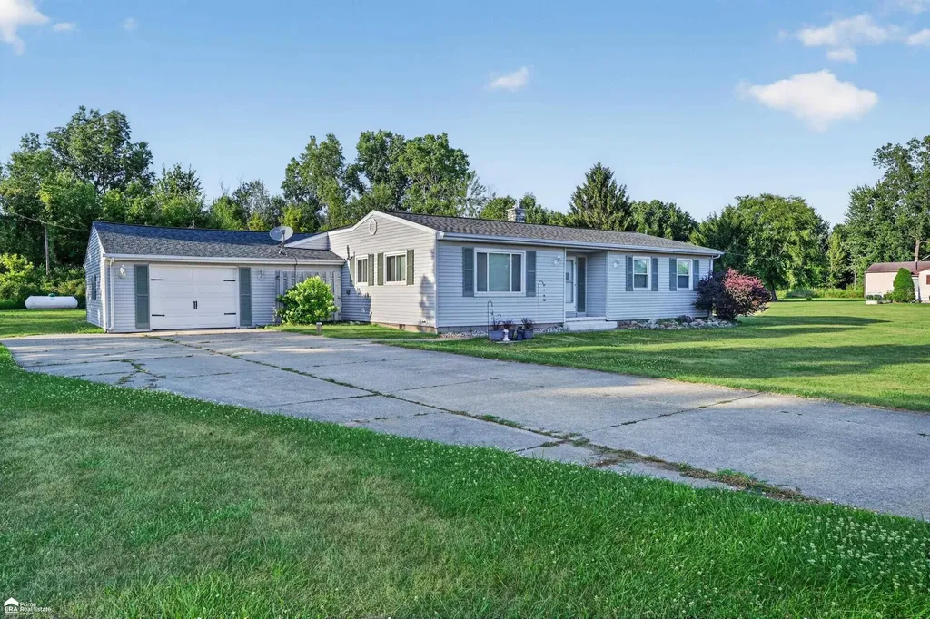 5293 E Cole Road Antrim Township MI 48414