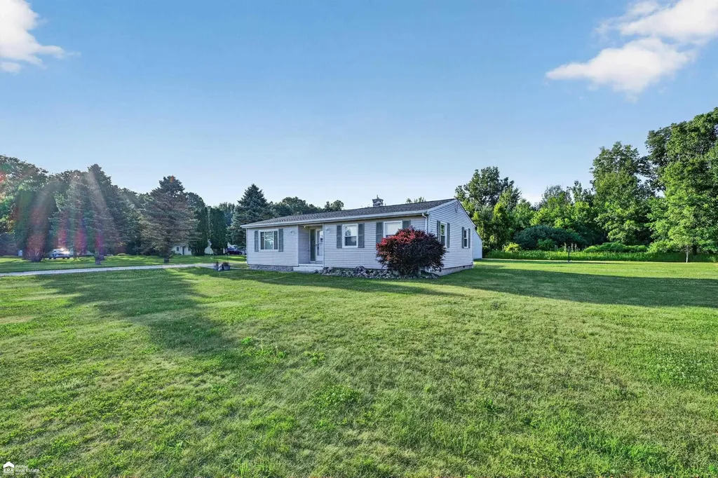 5293 E Cole Road Antrim Township MI 48414