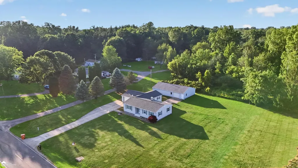 5293 E Cole Road Antrim Township MI 48414