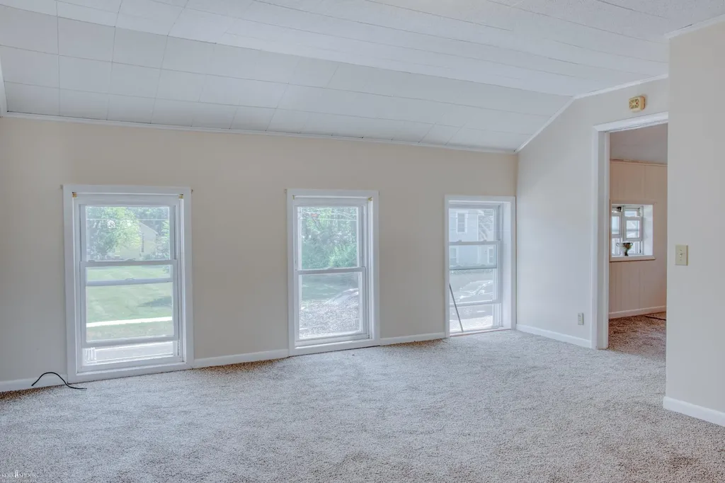 321 E Oliver Street Corunna City MI 48817