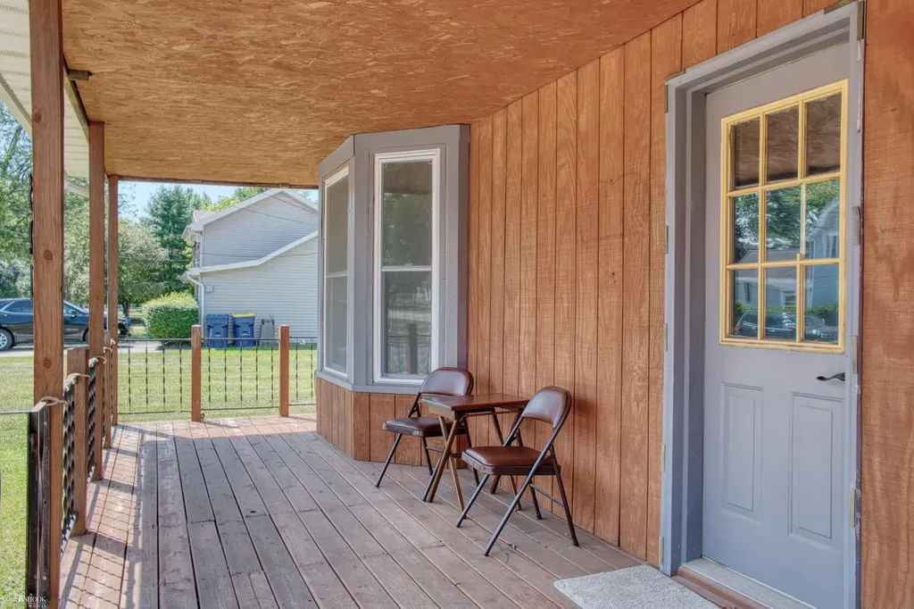 321 E Oliver Street Corunna City MI 48817