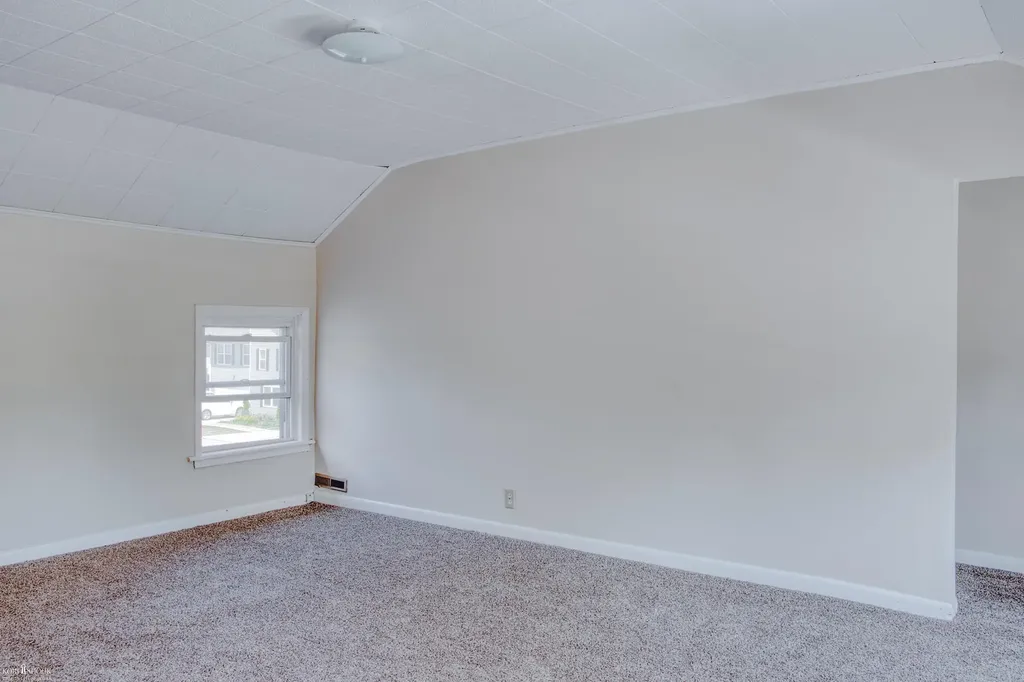 321 E Oliver Street Corunna City MI 48817