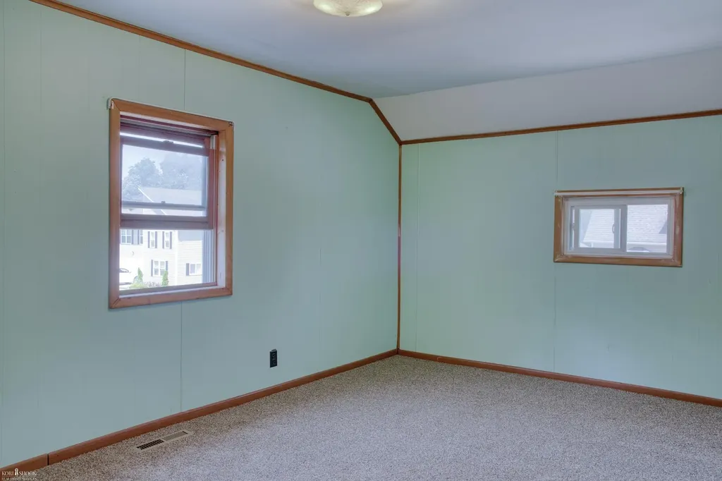 321 E Oliver Street Corunna City MI 48817