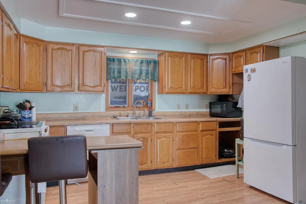 321 E Oliver Street Corunna City MI 48817