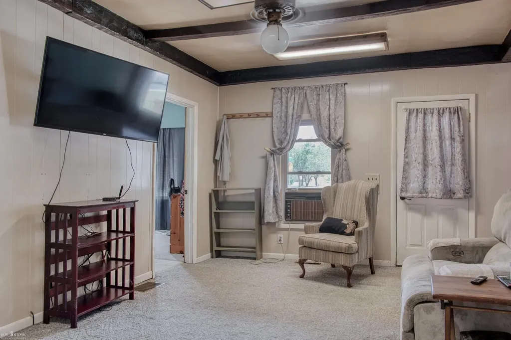321 E Oliver Street Corunna City MI 48817