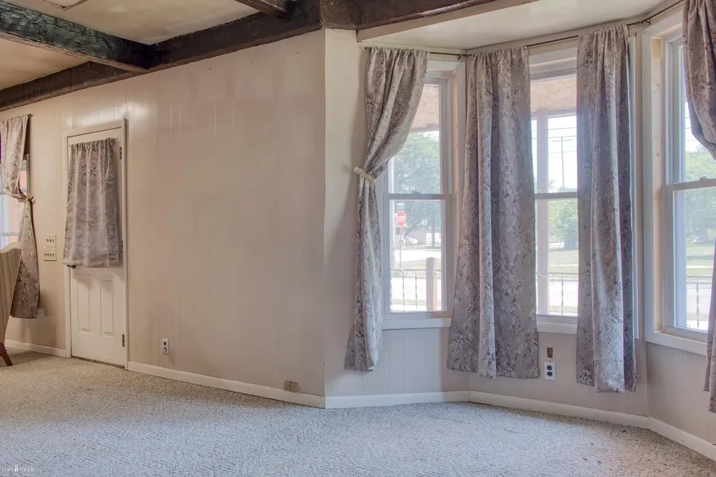 321 E Oliver Street Corunna City MI 48817