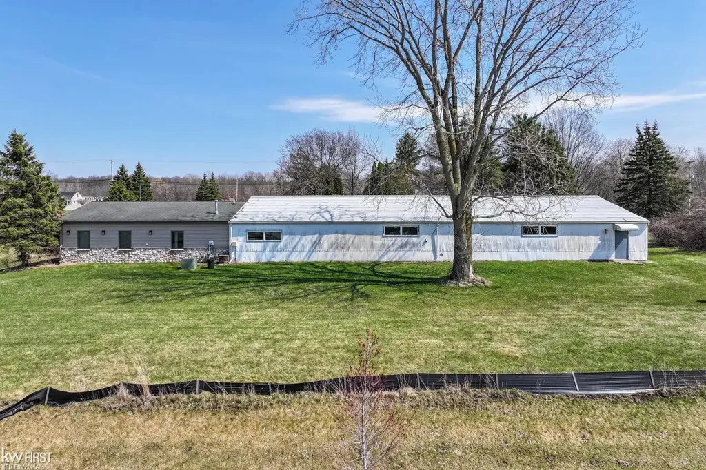 10460 N Holly Road Grand Blanc Charter Township MI 48442