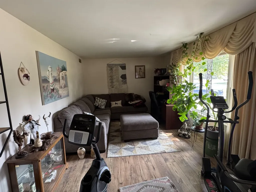 9090 Meadowland Drive Grand Blanc Charter Township MI 48439