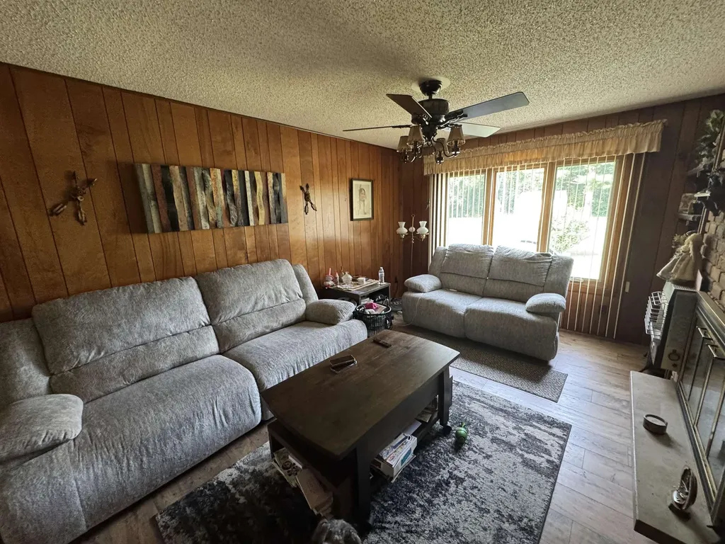 9090 Meadowland Drive Grand Blanc Charter Township MI 48439