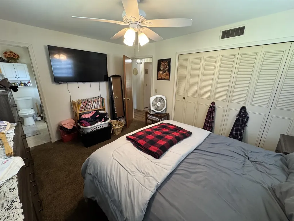 9090 Meadowland Drive Grand Blanc Charter Township MI 48439