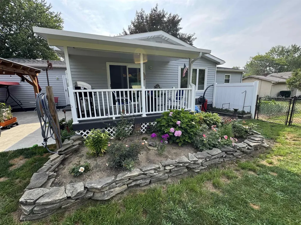9090 Meadowland Drive Grand Blanc Charter Township MI 48439