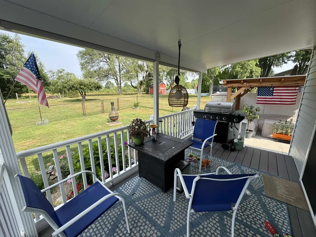 9090 Meadowland Drive Grand Blanc Charter Township MI 48439