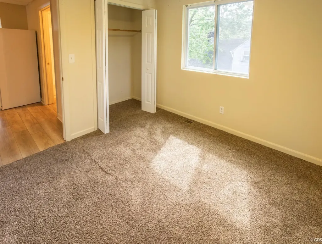 2145 E Mclean Unit B Avenue Burton City MI 48529