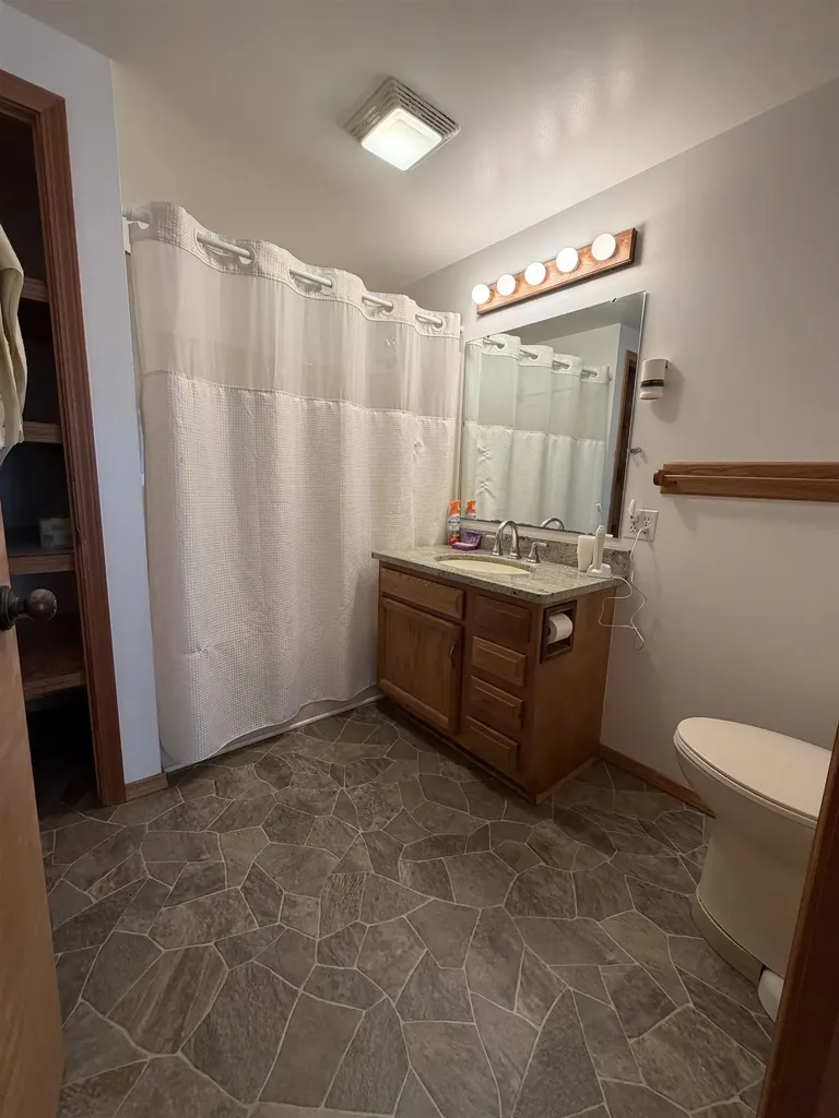 6496 E Carpenter Road Genesee Charter Township MI 48506