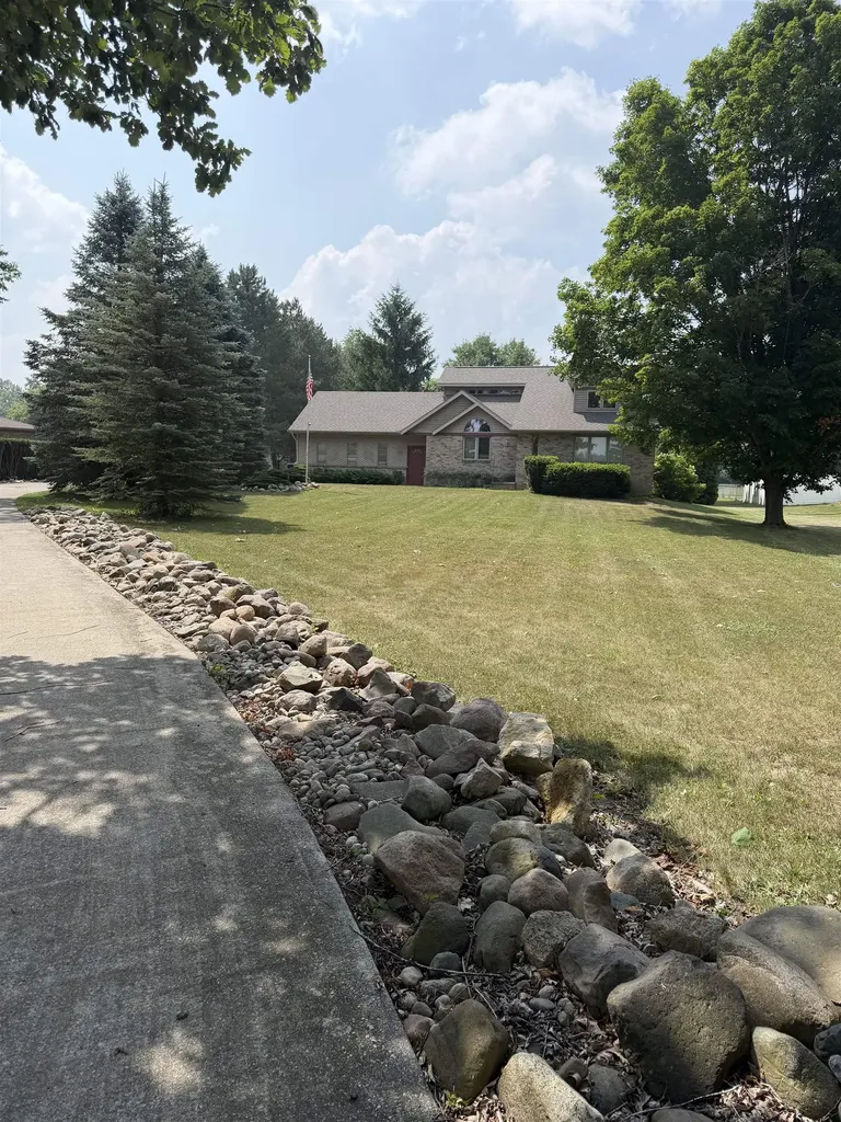 6496 E Carpenter Road Genesee Charter Township MI 48506