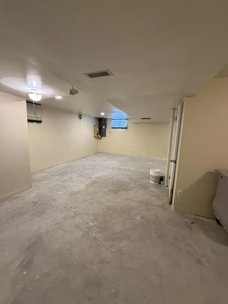 6496 E Carpenter Road Genesee Charter Township MI 48506