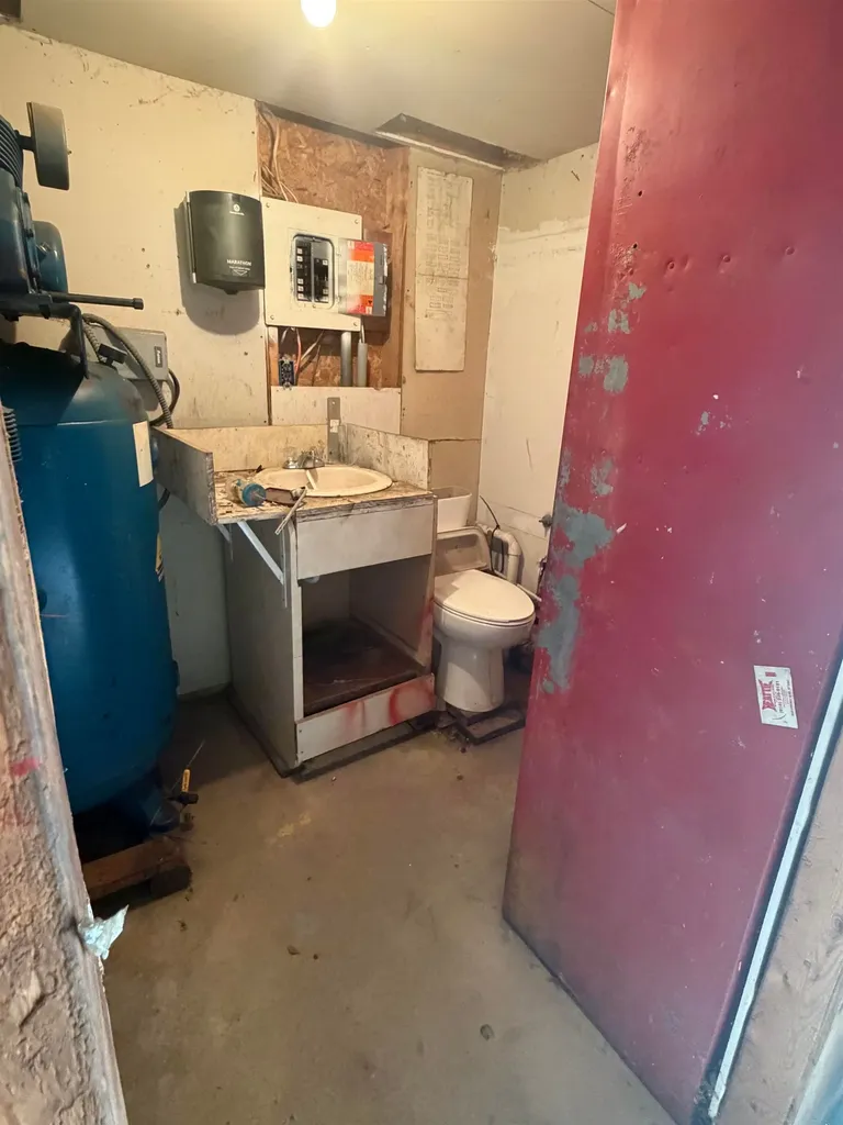 6496 E Carpenter Road Genesee Charter Township MI 48506