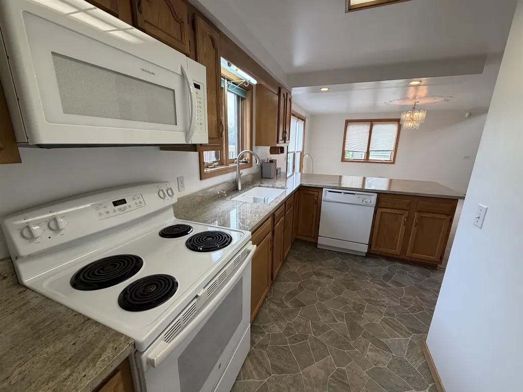 6496 E Carpenter Road Genesee Charter Township MI 48506