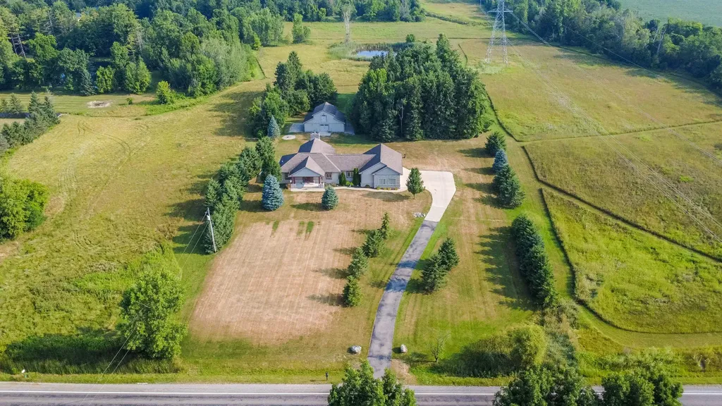 11343 Hill Road Goodrich Village MI 48438