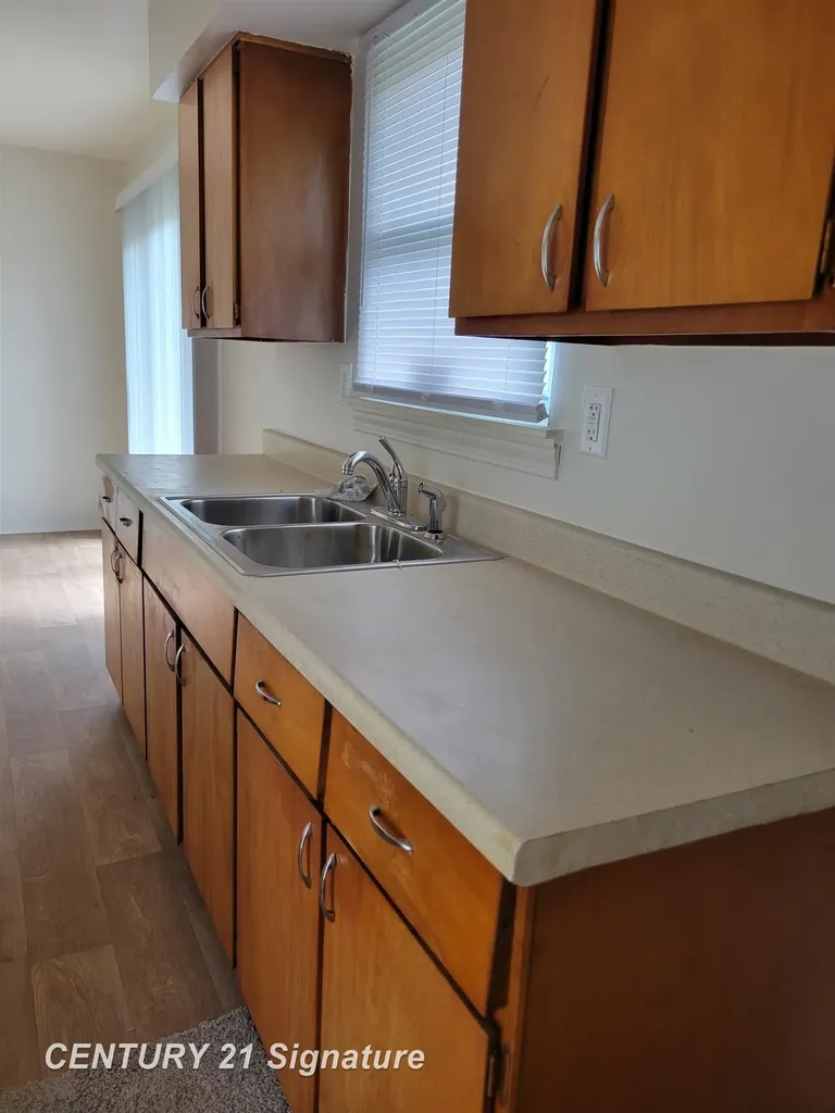 2031 Chelan Street Flint City MI 48503