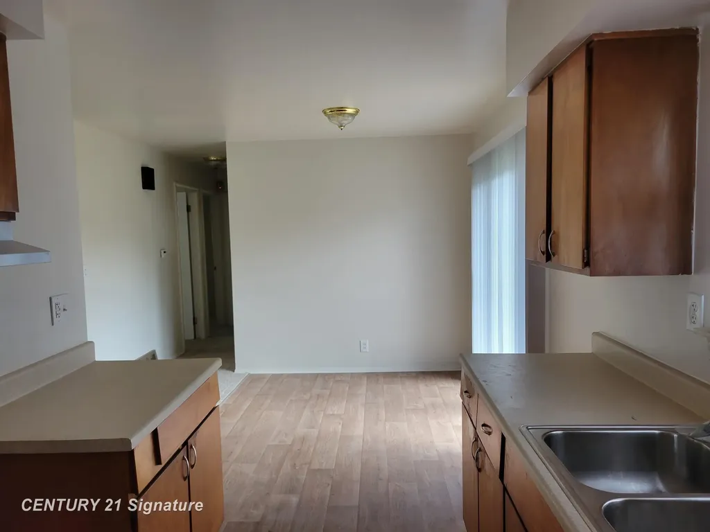 2031 Chelan Street Flint City MI 48503