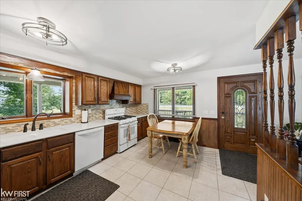 10049 S Graham Road St. Charles Township MI 48655