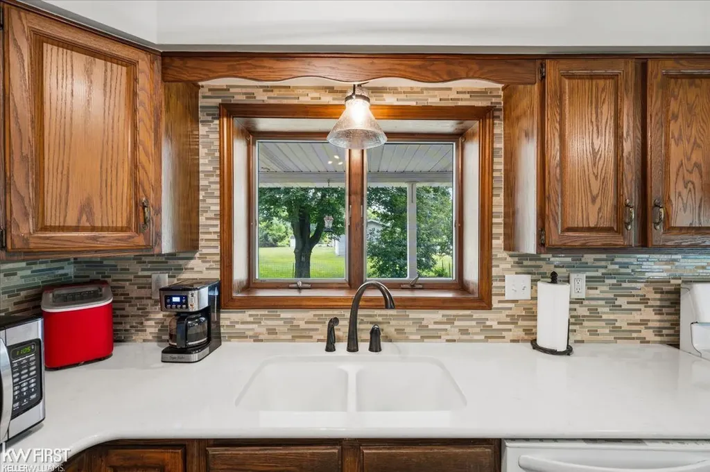 10049 S Graham Road St. Charles Township MI 48655