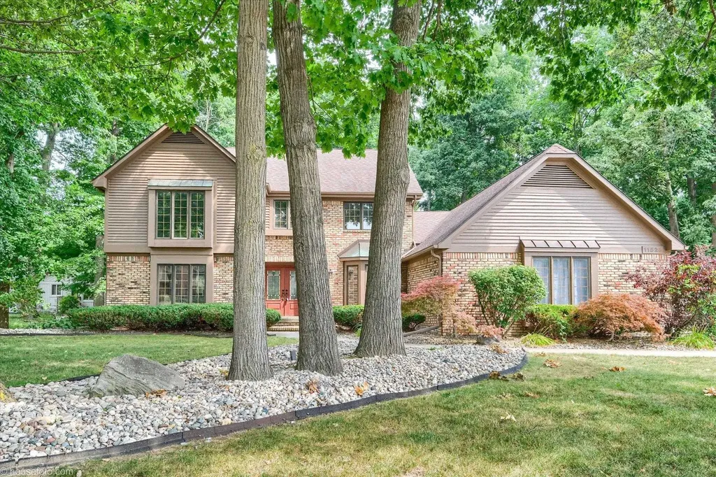 11523 Kings Coach Road Grand Blanc City MI 48439