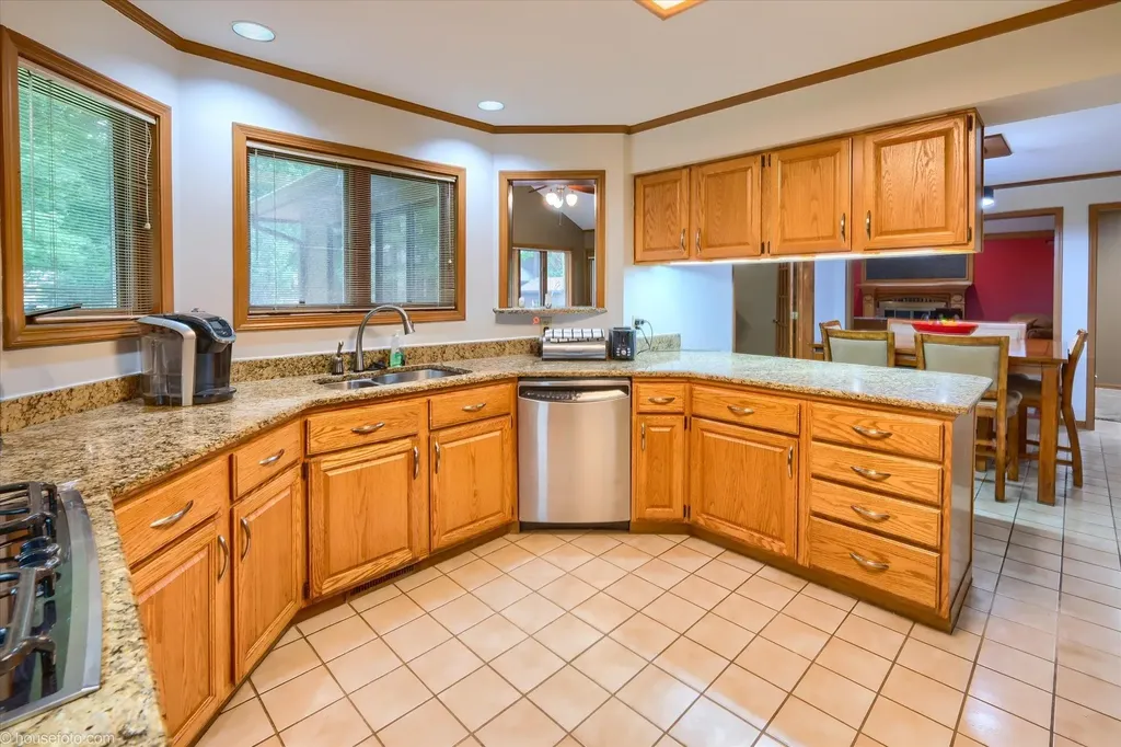 11523 Kings Coach Road Grand Blanc City MI 48439