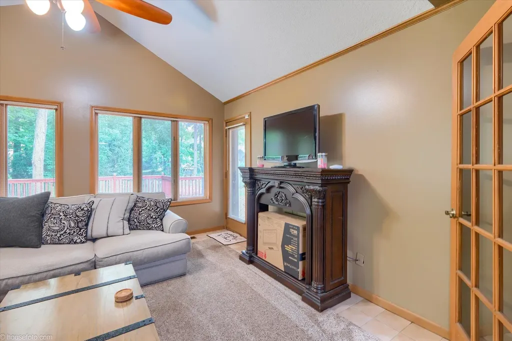 11523 Kings Coach Road Grand Blanc City MI 48439