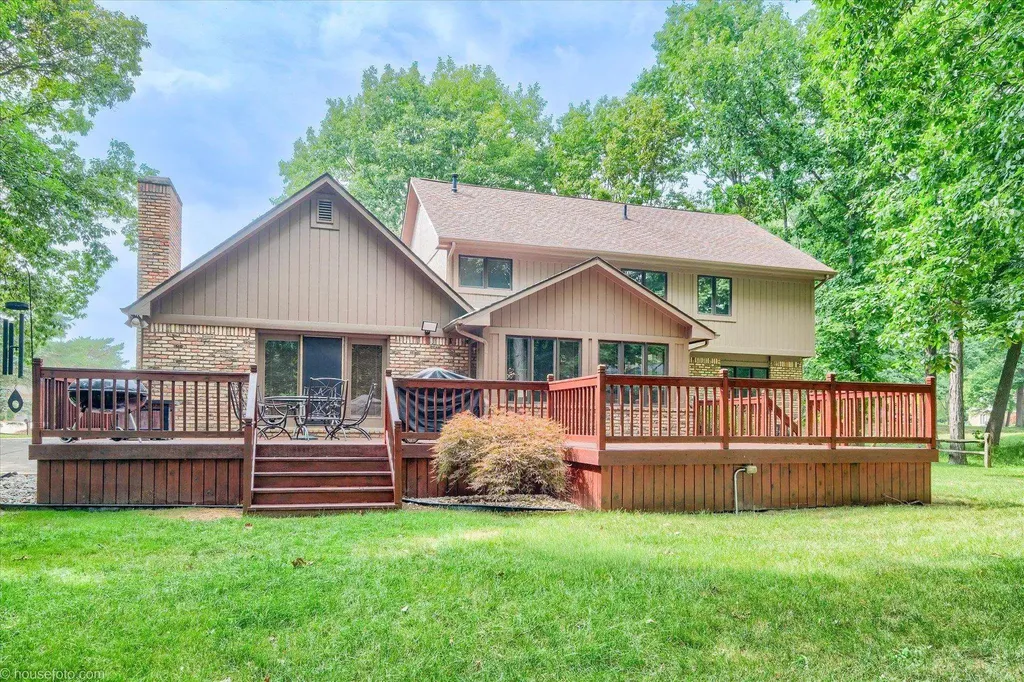 11523 Kings Coach Road Grand Blanc City MI 48439