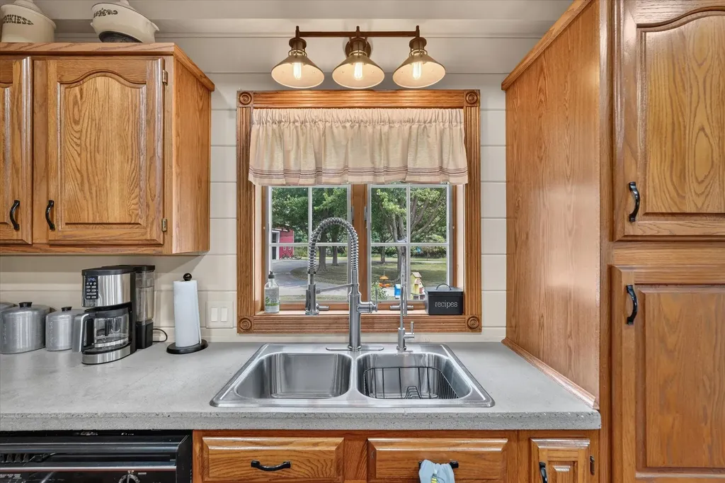 18500 Stuart Road Chesaning Township MI 48616