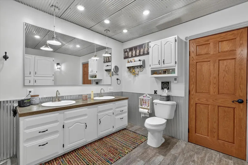 18500 Stuart Road Chesaning Township MI 48616