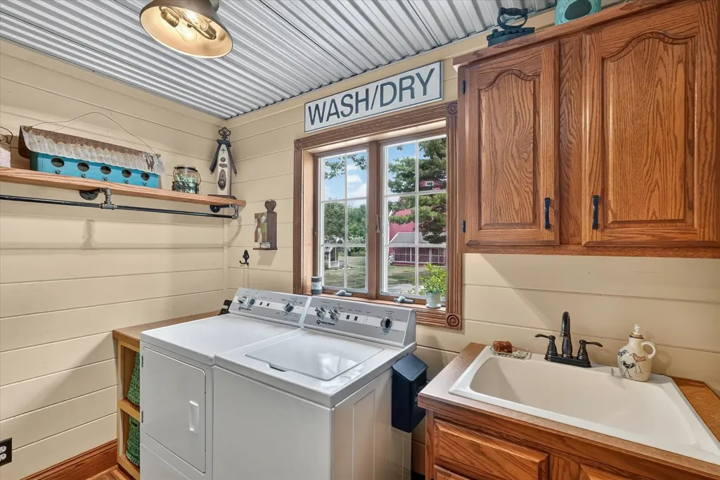 18500 Stuart Road Chesaning Township MI 48616