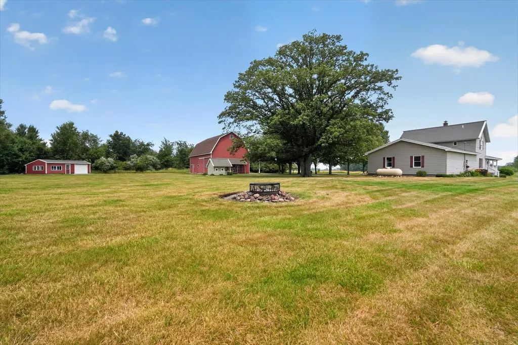 18500 Stuart Road Chesaning Township MI 48616