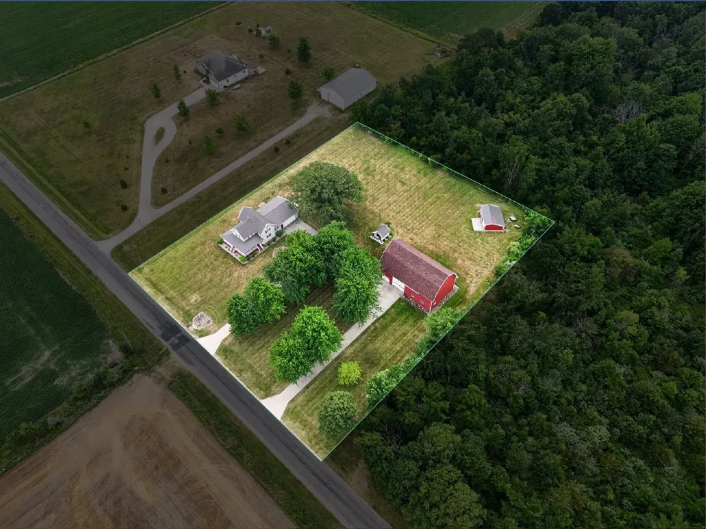 18500 Stuart Road Chesaning Township MI 48616