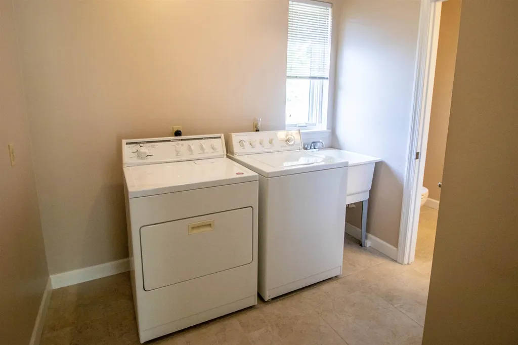 11651 Kings Charter Road Grand Blanc City MI 48439