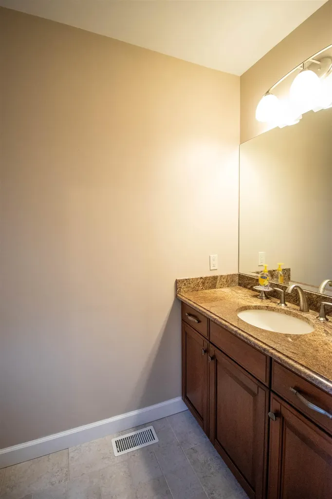 11651 Kings Charter Road Grand Blanc City MI 48439