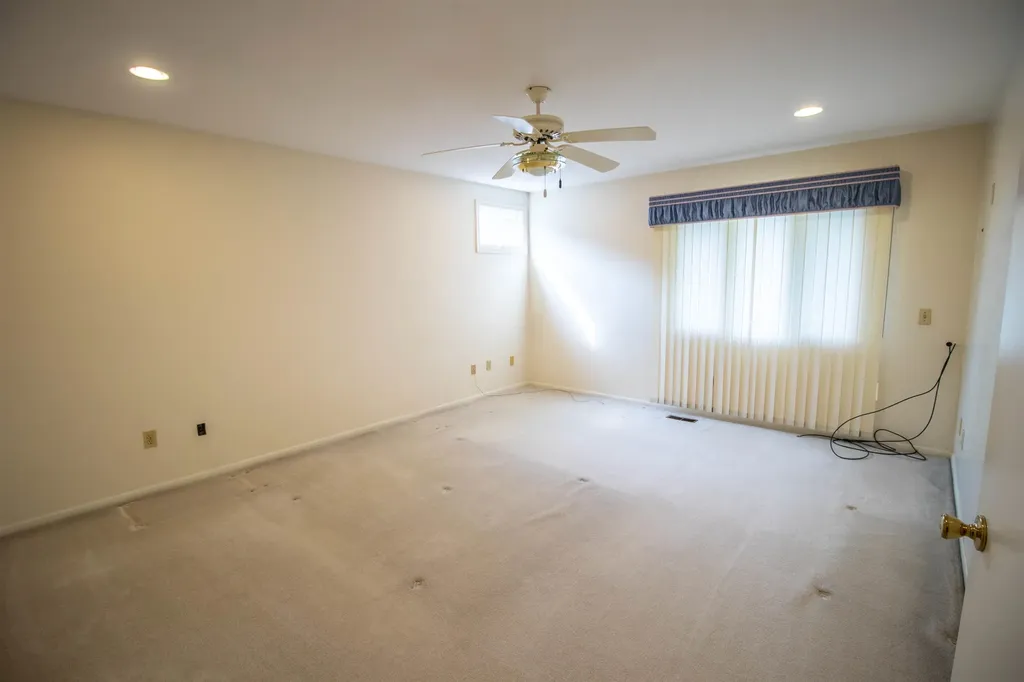 11651 Kings Charter Road Grand Blanc City MI 48439